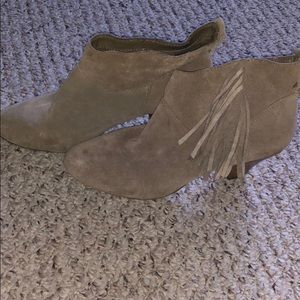 American Eagle grey fringe boot size 9